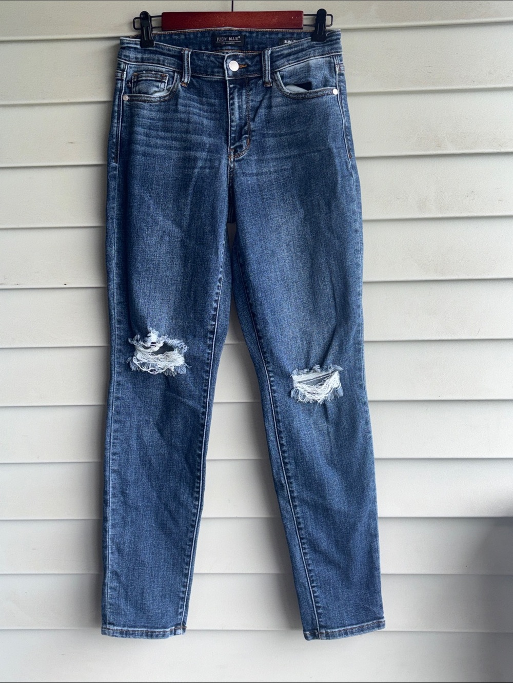 Judy Blue Women's Distressed Mid-Blue Jeans.  Slim fit.  Size 26.